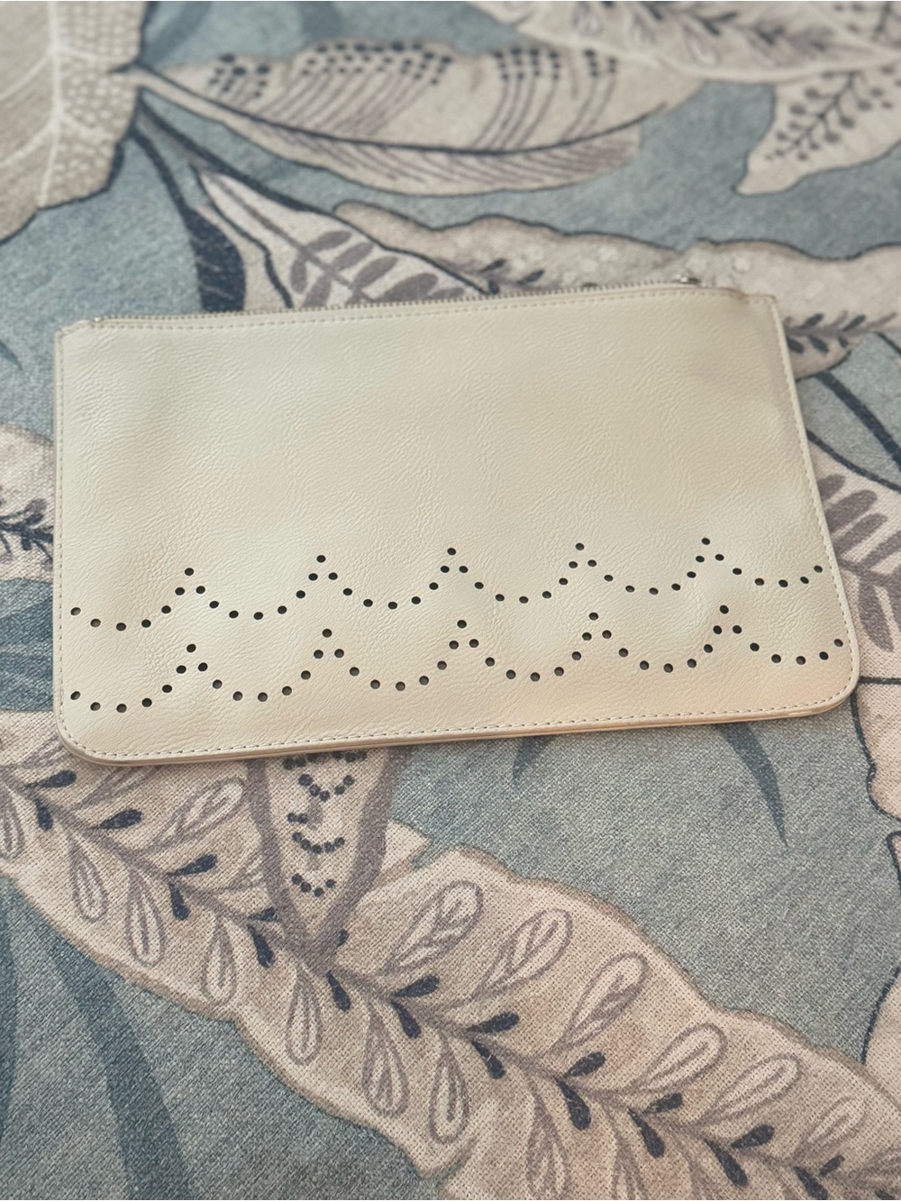 ❤️ Cream Perforated Leather Pouch